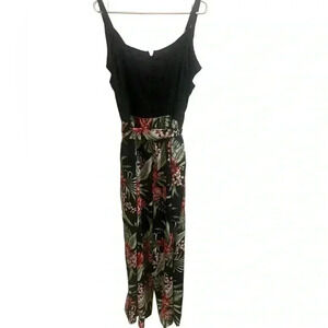 Bloom chic Floral Jumpsuit With Pockets Size 18/20